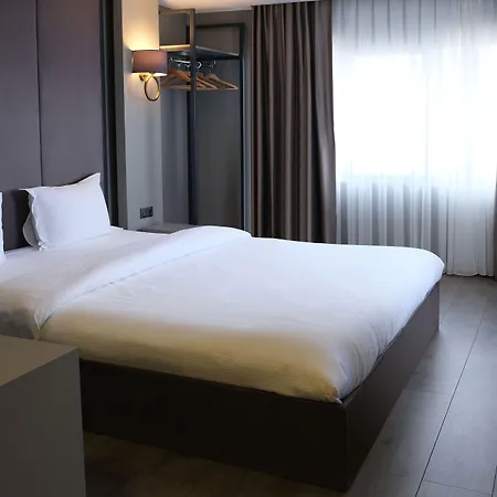 Dilens Bosphorus Hotel 3*