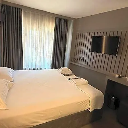 Dilens Bosphorus Hotel 3*